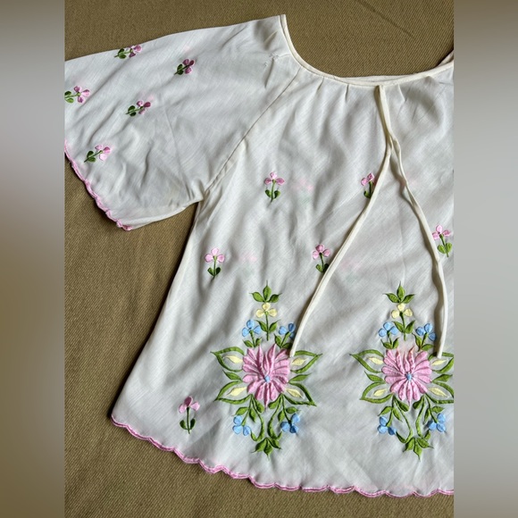 Women’s Vintage Embroidered Top Blouse sheer 60s white- pink - green size M - Picture 2 of 12